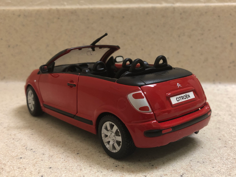 Illustration for article titled Bburago 1/24 Citroen C3 Pluriel